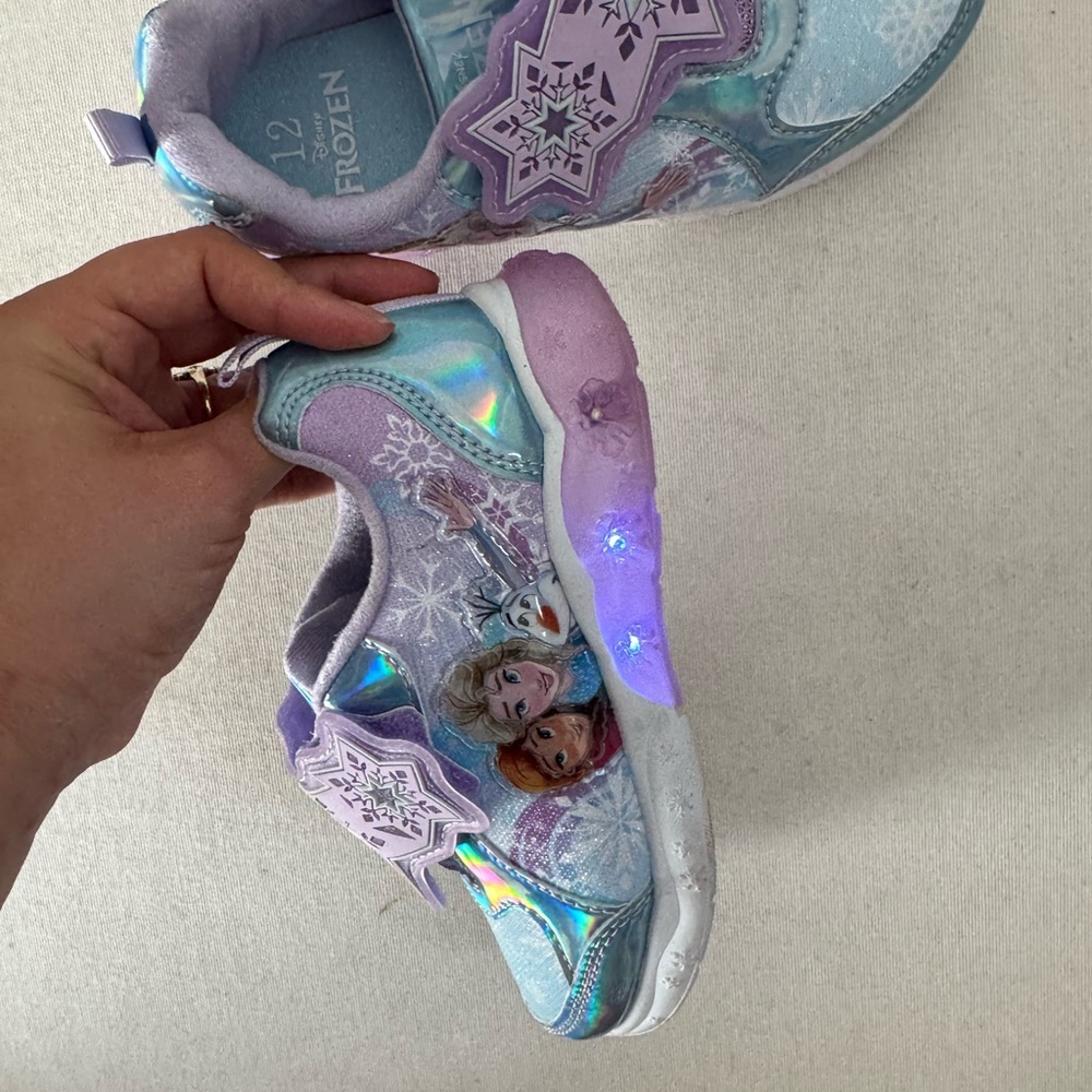 Disney Frozen Light Up Sneakers Toddler Girls S 12 Elsa Anna LED Shoes - Picture 8 of 9